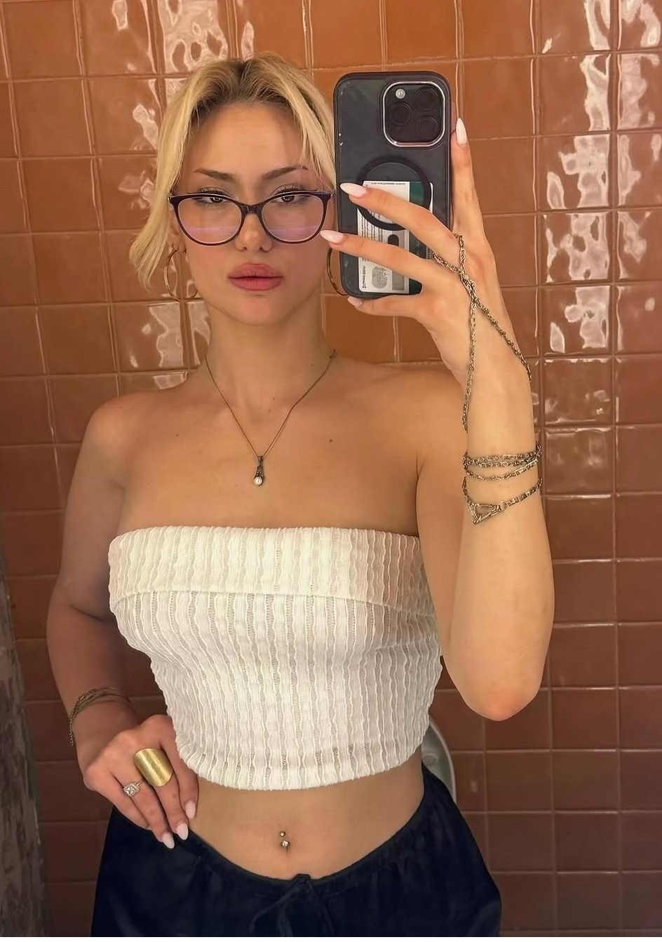 İtfaiye Sakso Uzmanı Bayan Escort Bayan Ayçin